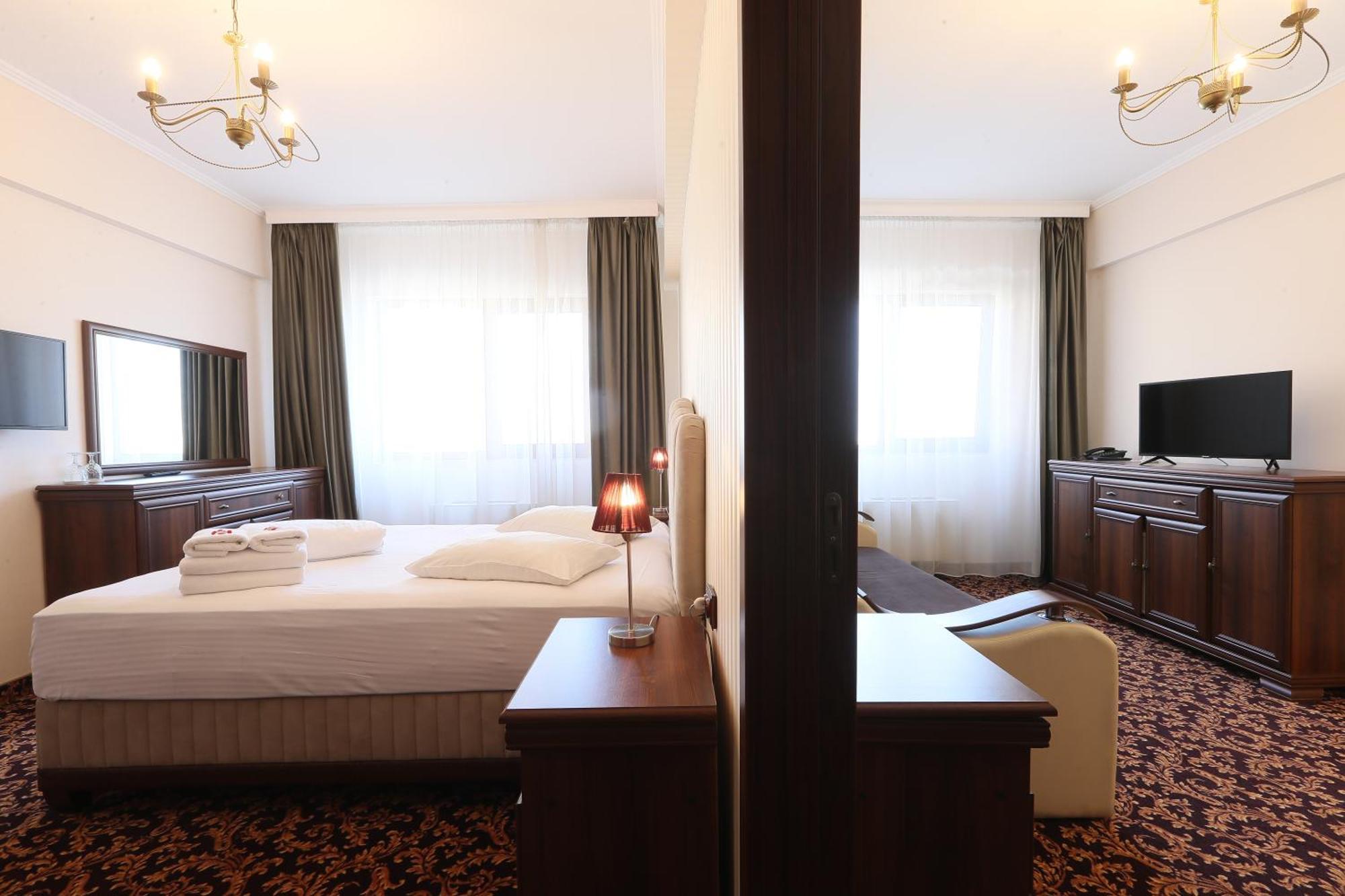 Hotel Impero Oradea Exterior photo