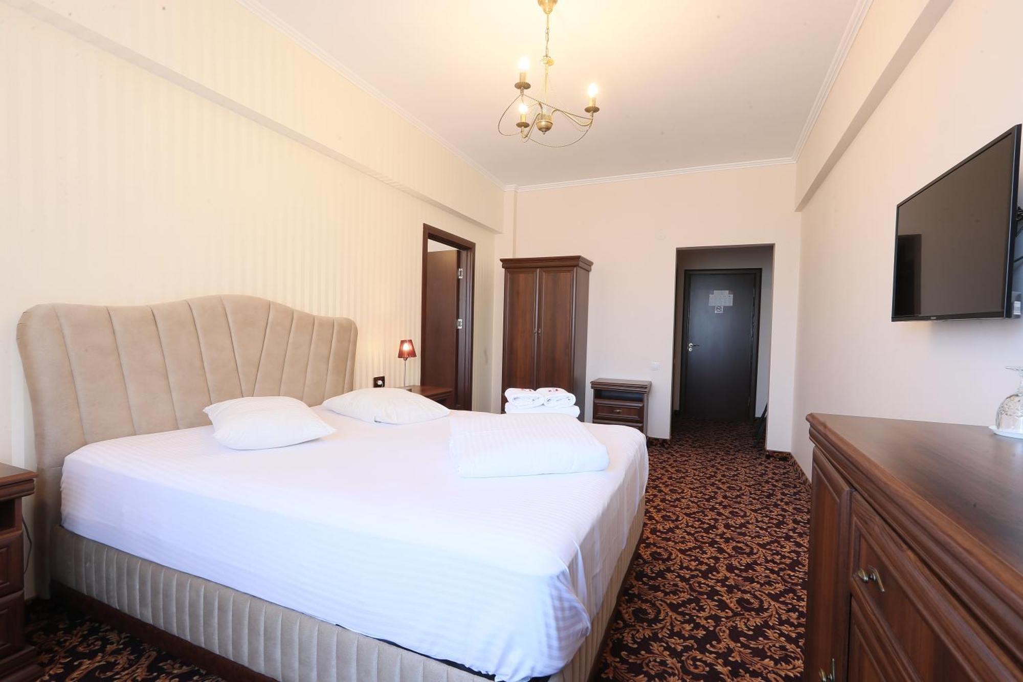 Hotel Impero Oradea Exterior photo