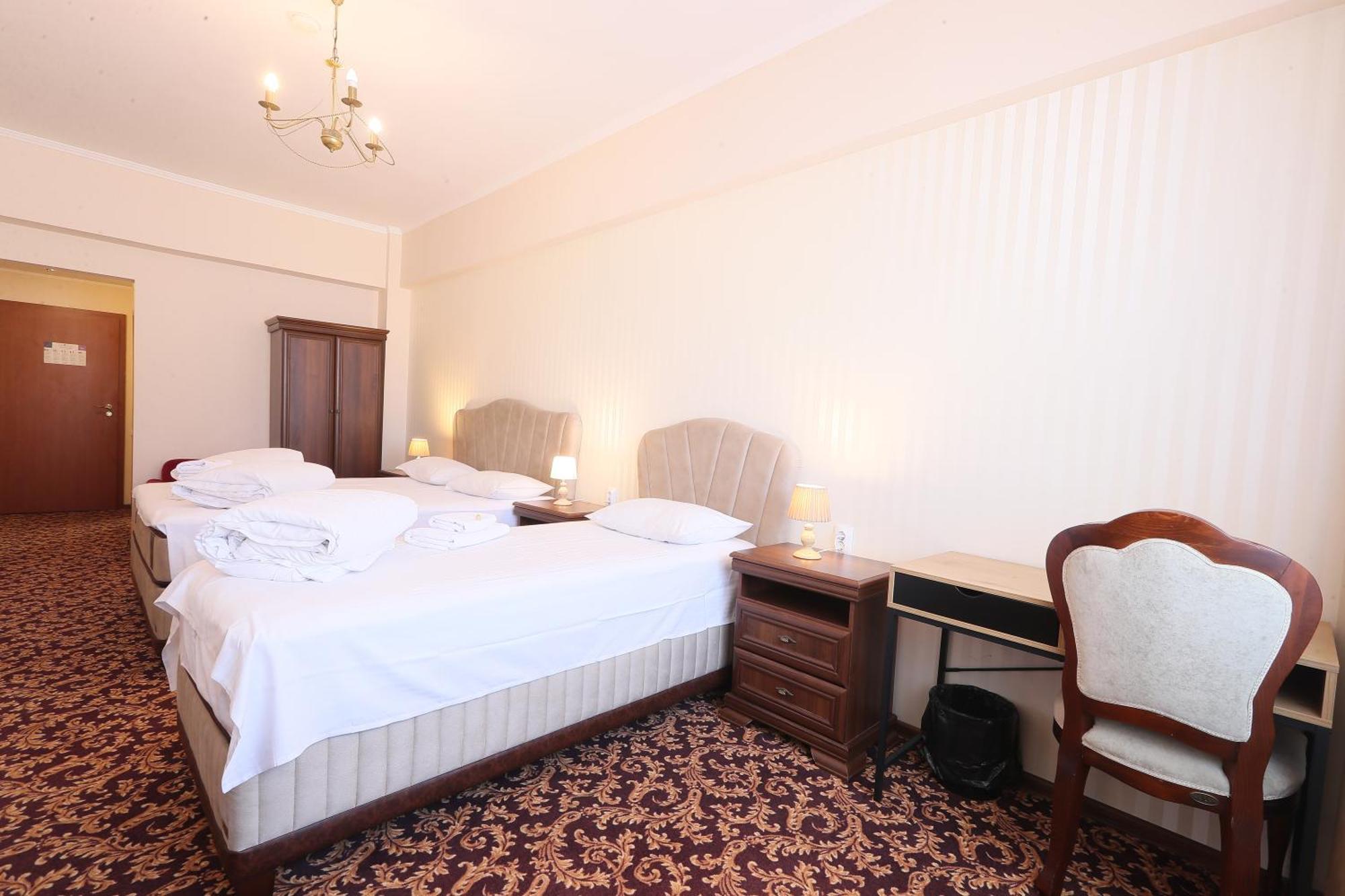 Hotel Impero Oradea Exterior photo