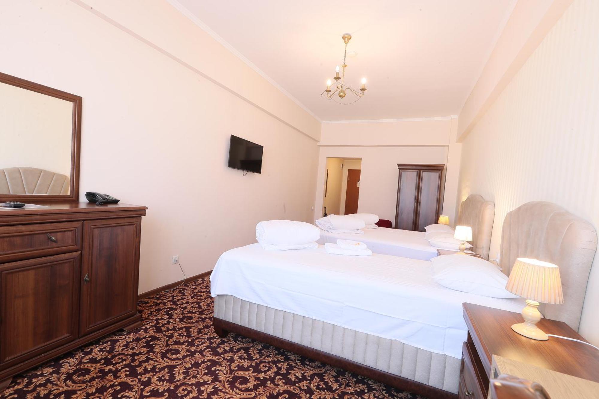 Hotel Impero Oradea Exterior photo