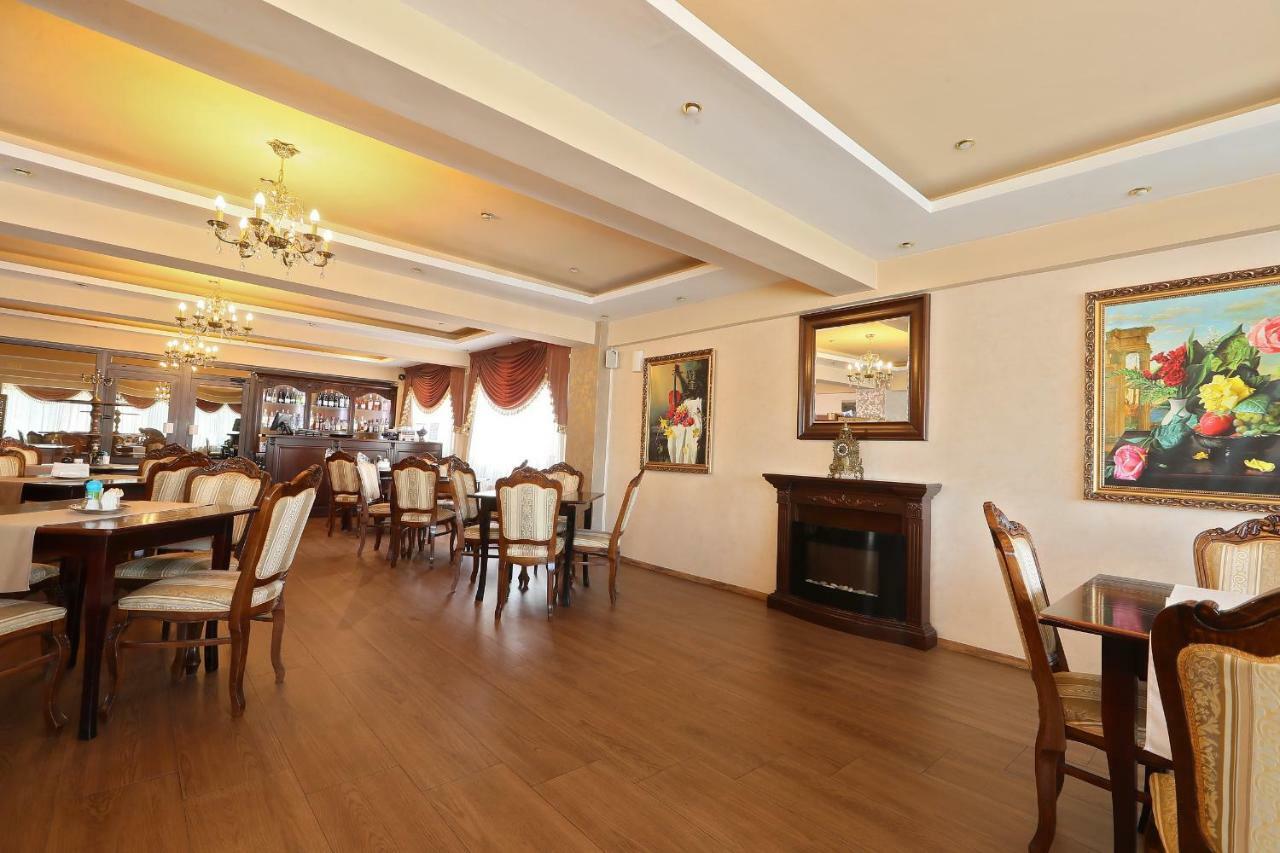 Hotel Impero Oradea Exterior photo